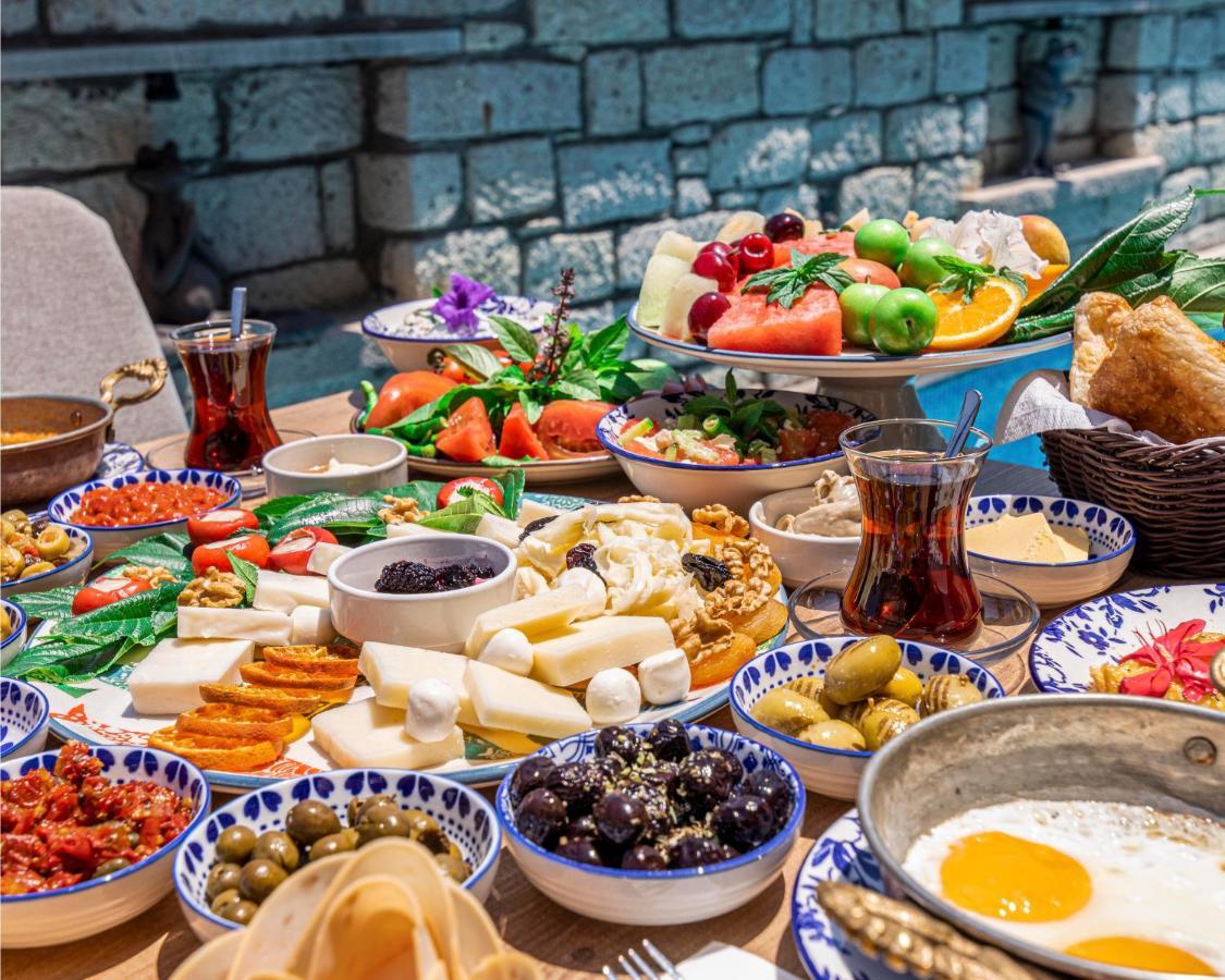 Yerli Alacatı Bagian luar foto